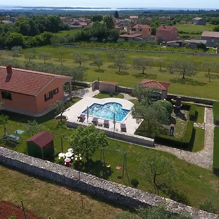 Hotel Tedi 4*