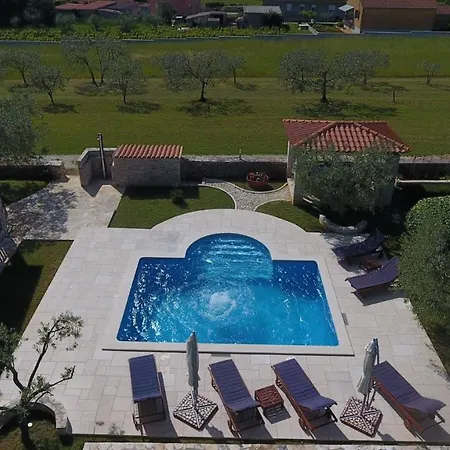 Tedi Hotel Galižana