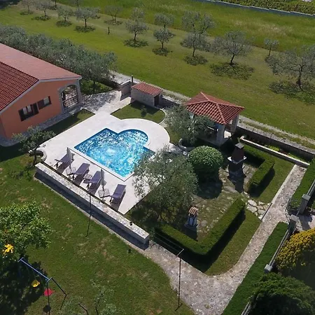 Otel Tedi Galižana